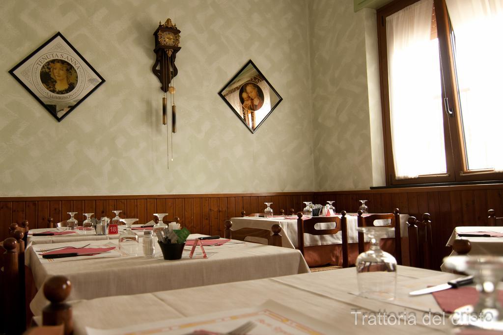 Affittacamere Trattoria Del Cristo Ospedaletto Lodigiano Ngoại thất bức ảnh